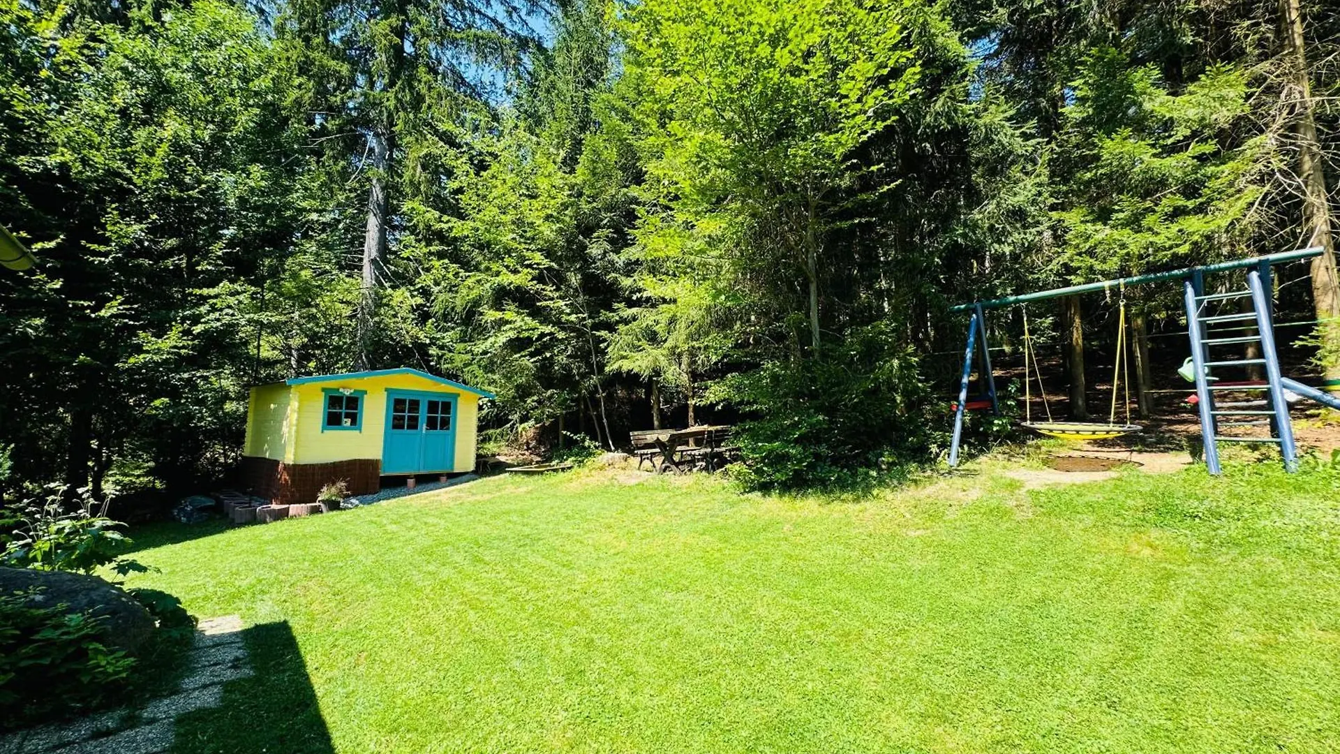 Haus-Daxberg-Idyllisch-Gelegen-Im-Bayerischen-Wald-Ferienwohnung-Mit-Zimmer-Kueche-Bad Eppenschlag Apartment